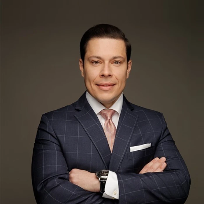 Dr. Michael Mouzakis (Dr. MOOZ)